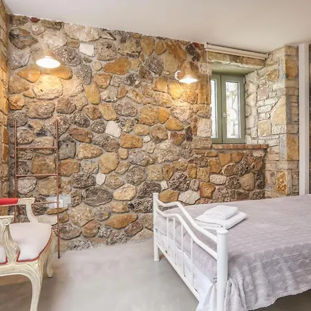 Ferienhaus Casa Pietra Kontokali