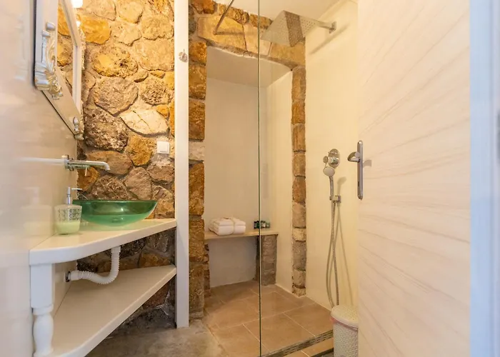 Casa Pietra Nyaraló