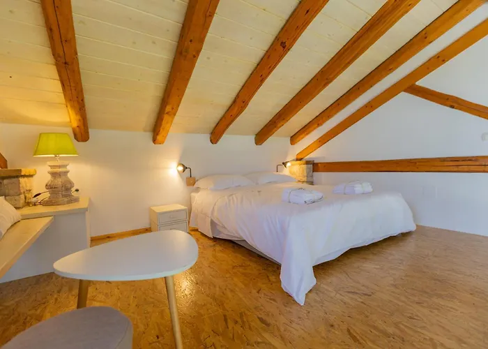 Casa Pietra * Kondókali